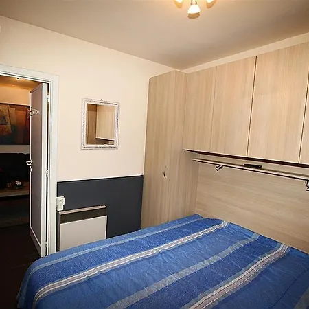 Апартаменты Dahlia Garden 8p *