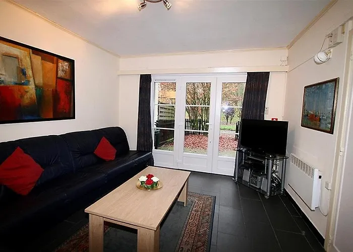 Dahlia Garden 8p 아파트